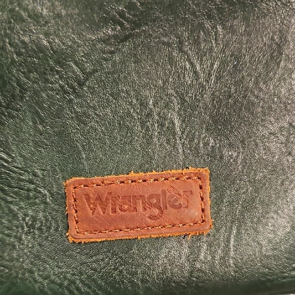 Green Faux Leather Sling Bag - Picture 2 of 4